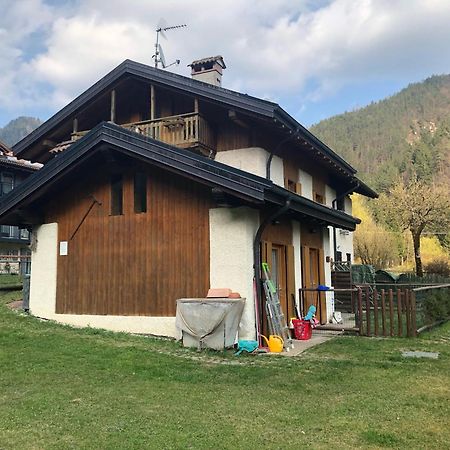 Chalet Val Concei Lenzumo di Concei エクステリア 写真