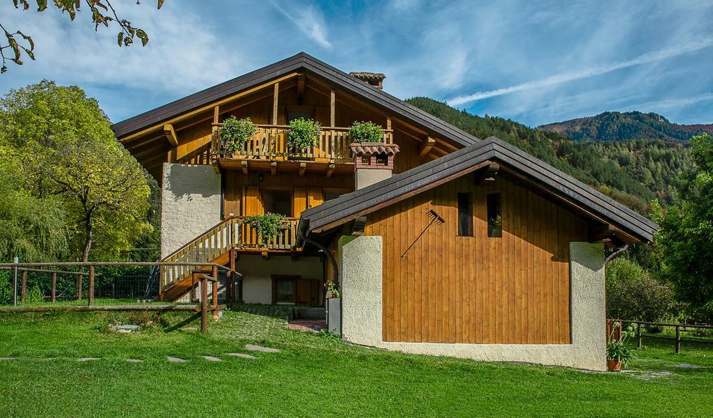 Chalet Val Concei Lenzumo di Concei エクステリア 写真